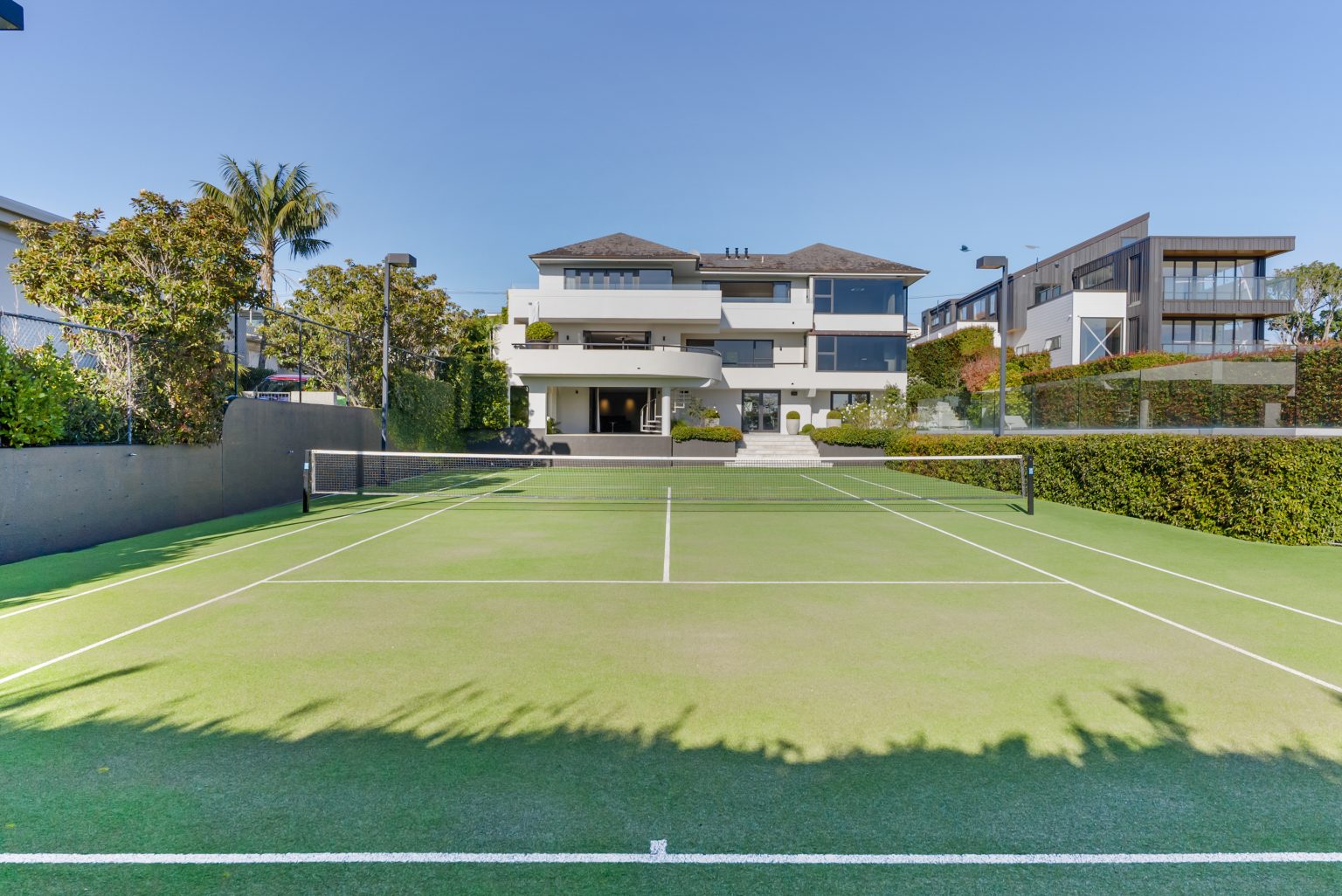Huge 5 Bedroom 4.5 Bathroom Mission Bay Estate with Tennis Court, Pool